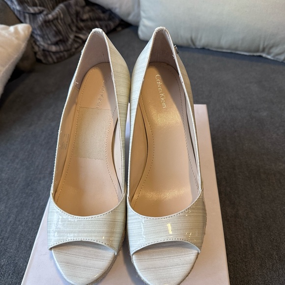 Calvin Klein brand new wedge - Picture 8 of 8